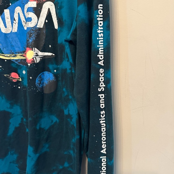 Fifth Sun Women’s Long Sleeve NASA Shirt - Blue and Black Tie-Dye Size Medium - Picture 3 of 6